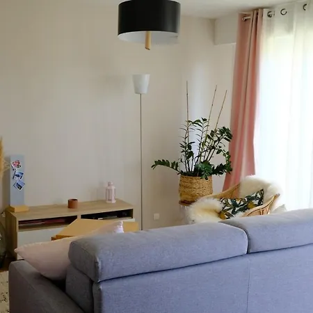 Cozy 2-room Between Paris & Versailles Apartment Viroflay