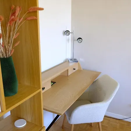 Cozy 2-room Between Paris & Versailles Apartment