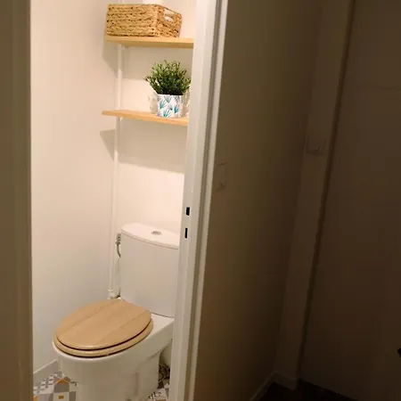 Cozy 2-room Between Paris & Versailles Apartment