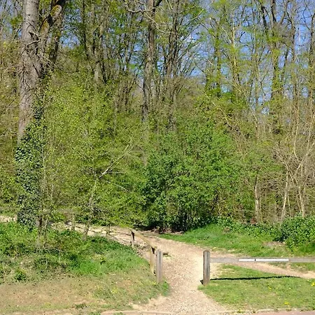 Cozy 2-room Between Paris & Versailles